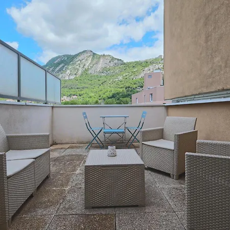 Appartement Arago Proche Gare Et Commodites, Grande Terrasse Grenoble